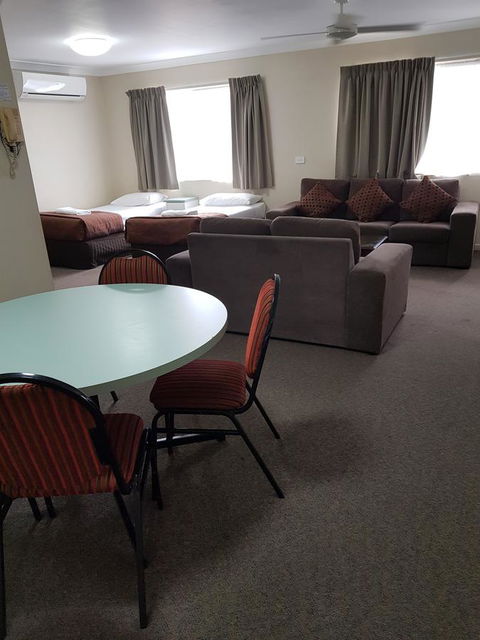 Southport Motel & Apartments - Accommodation Fremantle 11
