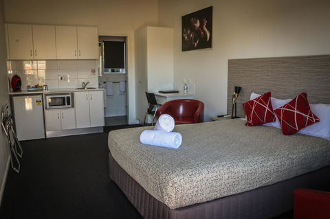 Emerald Park Motel - Accommodation Fremantle 6