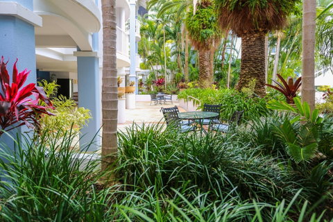 Bel Air On Broadbeach - Official - Accommodation Fremantle 3
