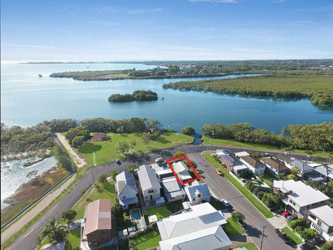 Absolute Waterfront - Accommodation Fremantle 12
