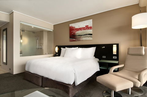 Hilton Cairns - Accommodation Fremantle 34