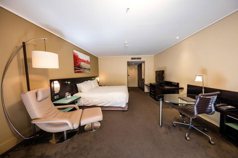 Hilton Cairns - Accommodation Fremantle 31