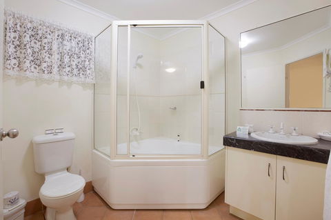 Glenmore Tavern - Accommodation Fremantle 13