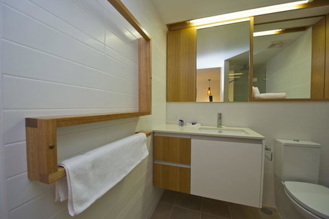 Maggies Beachfront Apartment 8 - Accommodation Fremantle 4