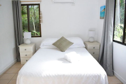 1 Min. Walk To Beach Horeseshoe Bay Holiday Units - Accommodation Fremantle 1