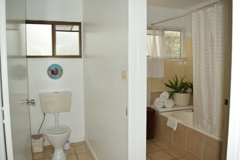 Horseshoe Bay Holiday Unit - Accommodation Fremantle 8