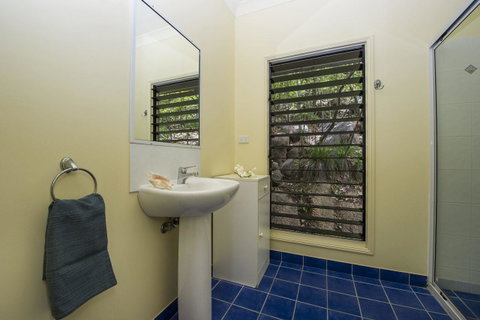 Manyana, 3 Opalia Court - Accommodation Fremantle 1