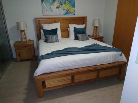 Best At Bright Point Absolute Waterfront Apartment - Accommodation Fremantle 7