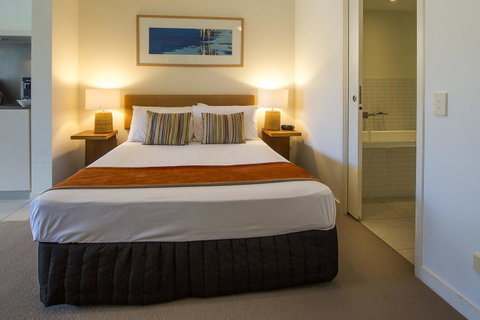Blue On Blue Superior Studio Room 1321 - Accommodation Fremantle 2