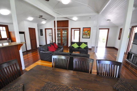 Island Adventure Holiday House - Accommodation Fremantle 3