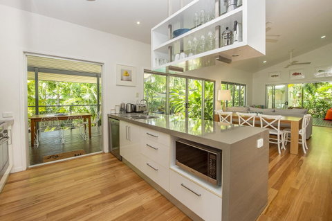 Whispering Palms - Accommodation Fremantle 15