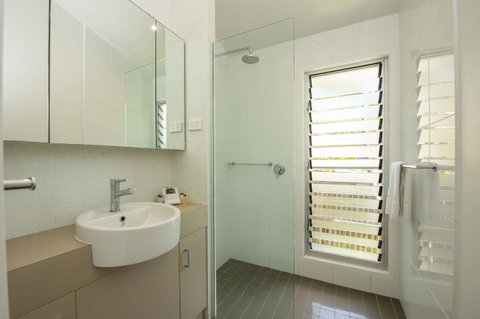 Whispering Palms - Accommodation Fremantle 9