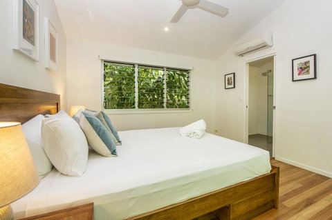 Whispering Palms - Accommodation Fremantle 11