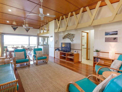 Claytons 1 By Discover Stradbroke - Accommodation Fremantle 3