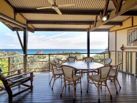 Claytons 1 By Discover Stradbroke - Accommodation Fremantle 12