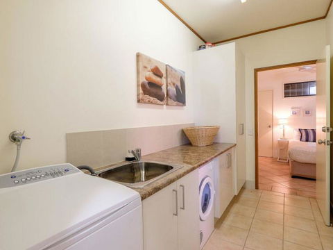 Claytons 1 By Discover Stradbroke - Accommodation Fremantle 20