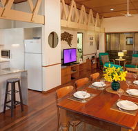 Claytons on Cylinder Beach Front - Accommodation Fremantle
