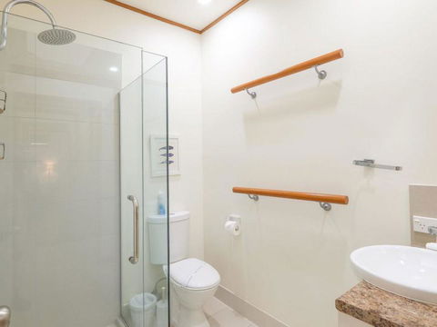 Claytons 1 By Discover Stradbroke - Accommodation Fremantle 22