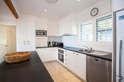 Seychelles Up - Accommodation Fremantle 12