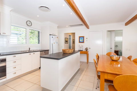Seychelles Up - Accommodation Fremantle 14