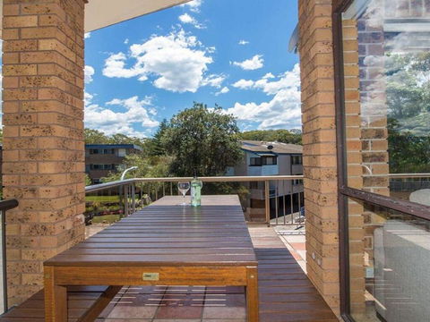 'COLUMBIA VIEWS', 2/9 COLUMBIA CLOSE - AIRCON, WIFI, NETFLIX, VIEWS & BOAT PARKING - Accommodation Fremantle 2