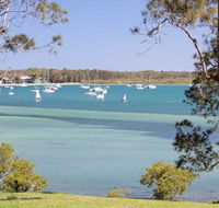 'Corlette Waterfront' 2/44 Danalene Parade - Waterfront Luxury WIFI Aircon Boat Parking - Accommodation Fremantle