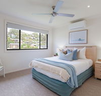 'Sandy Point Haven' 21a Sandy Point Rd - Stylish Haven with WIFI Air conditioning  Water views - Accommodation Fremantle