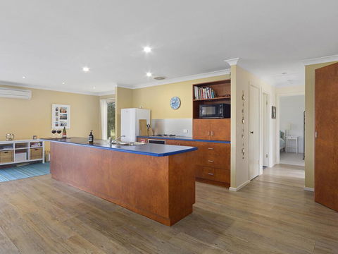 1 Bennett Court - Accommodation Fremantle 3
