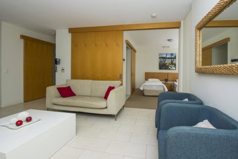 1 Bright Point Apartment 1502 - Accommodation Fremantle 2
