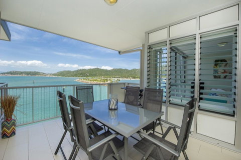 1 Bright Point Apartment 2305 - Accommodation Fremantle 1