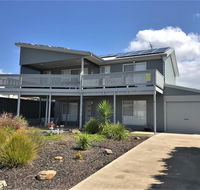 10 Hobart Road - Accommodation Fremantle