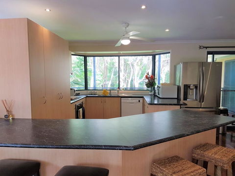 10 Naiad Court -Beach Retreat In The Bush - Accommodation Fremantle 2