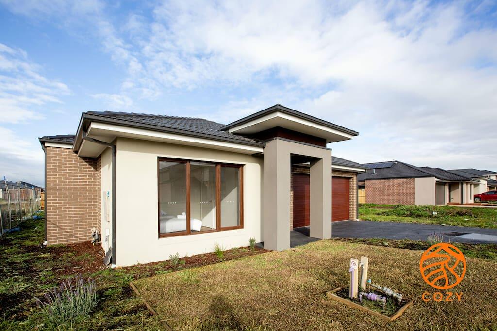 Cranbourne West VIC Accommodation Fremantle