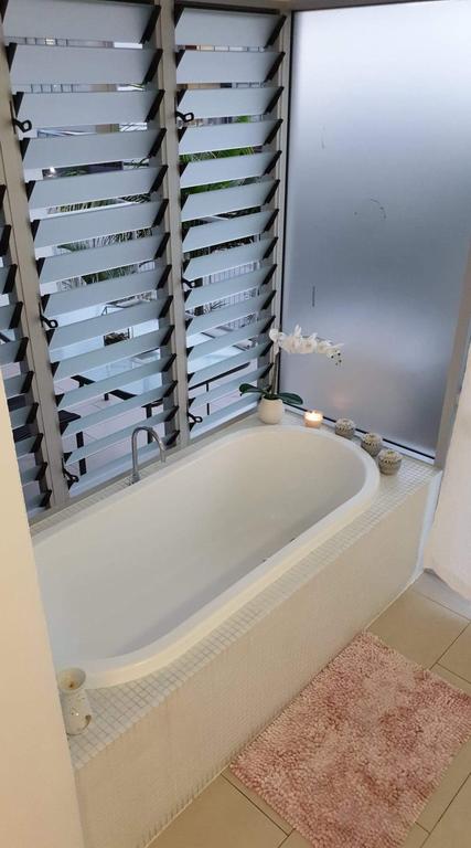 1213/146 Sooning Street, Nelly Bay, Magnetic Island. Qld 4819. One Bright Point. - Accommodation Fremantle 3