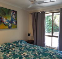 13 Coora Court - Sleeps 6 pool air con pets - Accommodation Fremantle