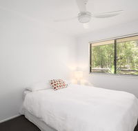 13 Orania Court Rainbow Shores - Pool sleeps 8 air conditioning fire pit - Accommodation Fremantle