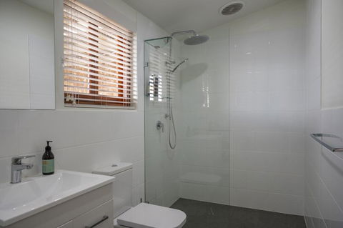 131 Your Vineyard Home In The Heart Of The Vale - Accommodation Fremantle 3