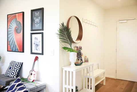 136, Light-filled Homely Box Hill Apt, 2Bed2BathFreeParking - Accommodation Fremantle 2