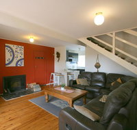 14 Cobbon Crescent Jindabyne - Accommodation Fremantle