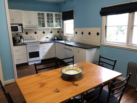 15 Clarke Street - Accommodation Fremantle 2