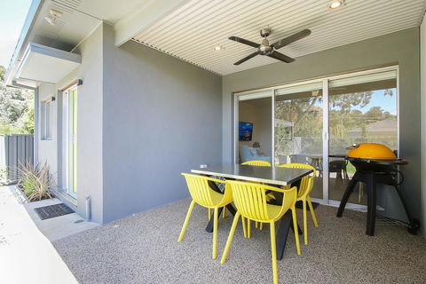 18 On Rayner - Swish Apartment Myrtleford - Accommodation Fremantle 3