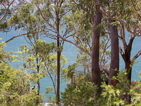 2 'Westpoint', 2 Thurlow Avenue - Ground Floor, Linen Supplied, Views - Accommodation Fremantle 2