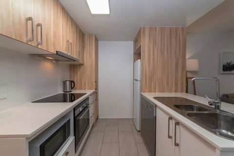 2 Bedroom Apartment Seconds From Valley - Accommodation Fremantle 1