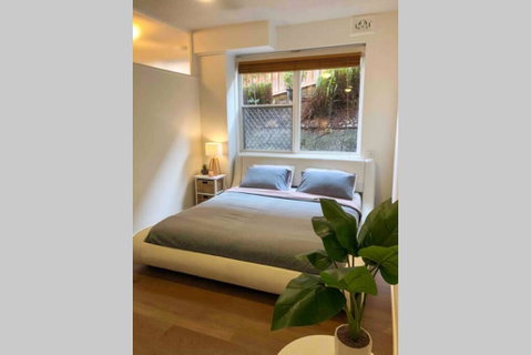 2 Bedroom, SHORT Walk To CBD,BEACH And DARBY ST - Accommodation Fremantle 1