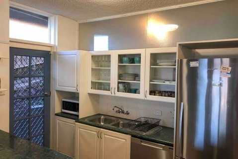 2 Bedroom, SHORT Walk To CBD,BEACH And DARBY ST - Accommodation Fremantle 2