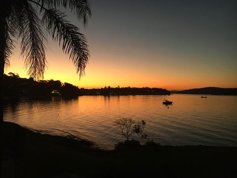 2 The Shores Soldiers Point - Waterfront - Uninterrupted Water Views INCLUDING ALL LINEN & TOWELS, Free Wi-Fi - Accommodation Fremantle 3