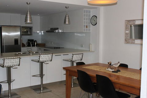2/18-20 Kipling Street, Byron - Eastpoint - Accommodation Fremantle 1