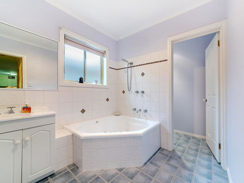 2/3 Wyndham Ave,Cowes - Accommodation Fremantle 1