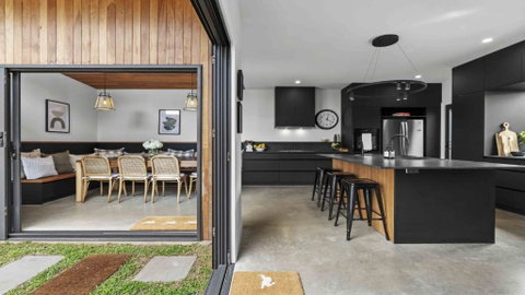 Beautifully Renovated Period Property Walking Distance To Cbd - Accommodation Fremantle 0
