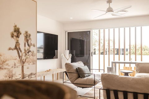 C & C By The Sea - Accommodation Fremantle 0